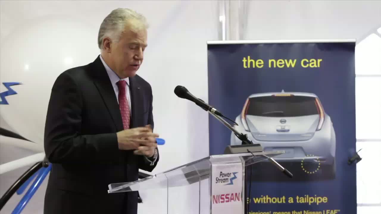 Nissan Canada and PowerStream Demonstrate Nissan "LEAF to Home" charging system for first time